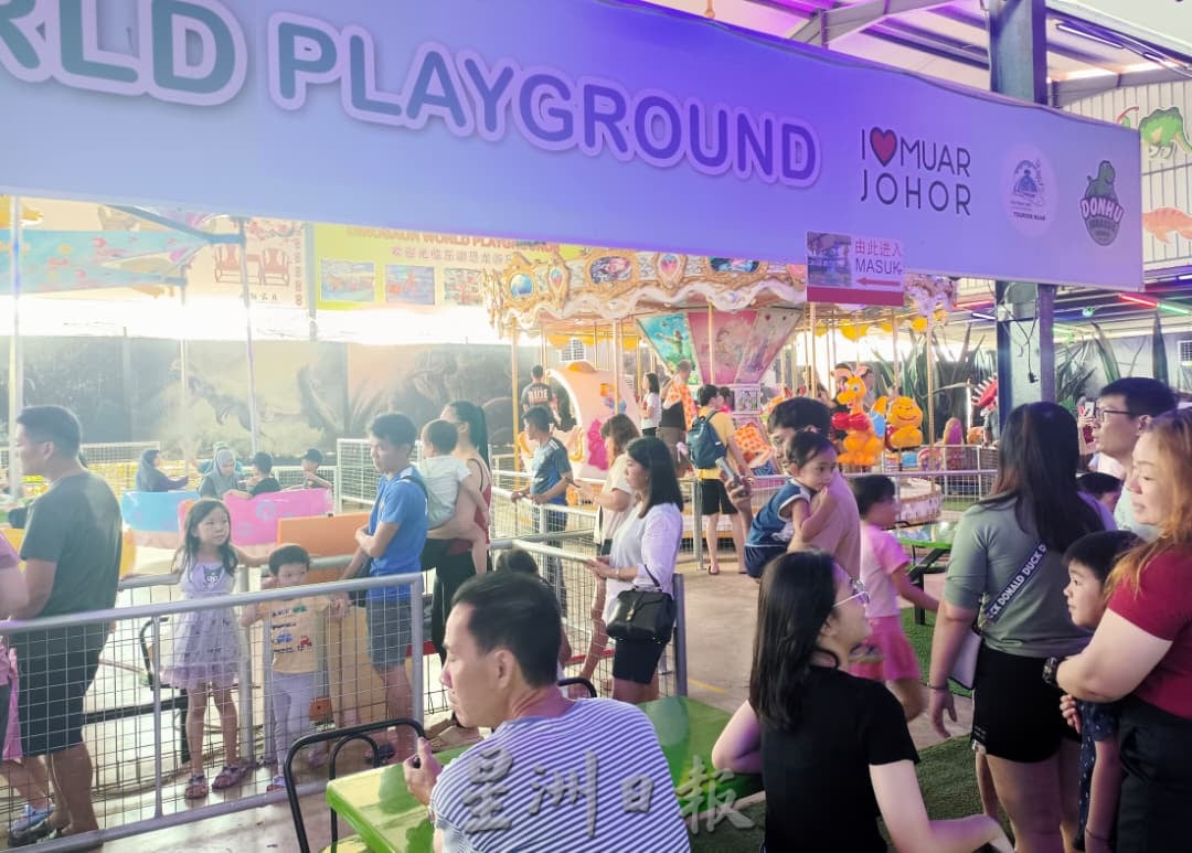 东湖恐龙乐园熄灯   民众纷纷赶赴道别