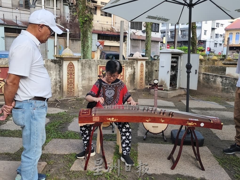 “银得漂亮”多样化休闲活动 长者乐在其中展活力