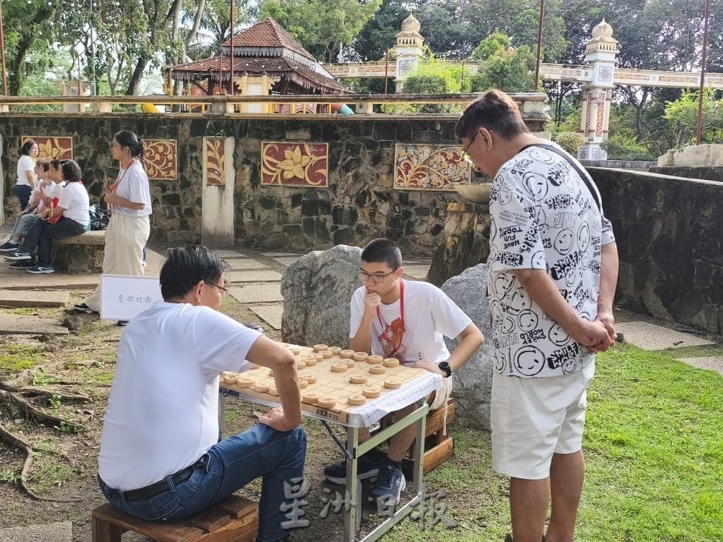 “银得漂亮”多样化休闲活动 长者乐在其中展活力