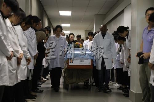 暖势力/感恩捐大体贡献医学 致敬5无语良师