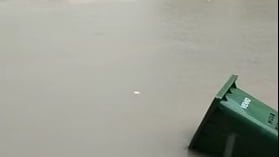 TTDI Jaya也沦陷 商业区一片汪洋