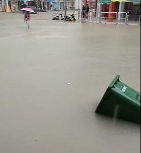 TTDI Jaya也沦陷 商业区一片汪洋