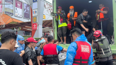 大马救援队再救逾300人 累计近500名大马人脱困