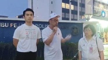 王鸿俊对手耍手段诬蔑 阻拦民兴党候选人拜票