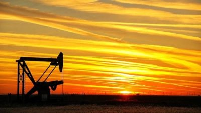 国际油价走高 OPEC+明年首季暂停增产