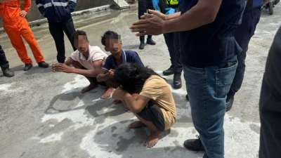 “大船换乘小船”说法有待证实   执法机构：是载300人大船沉没