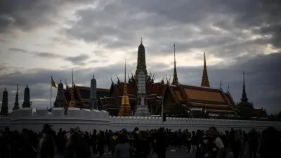 泰王签署谕令批准解散国会