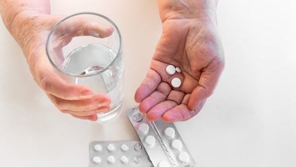 脑损伤 基因突变 用药是主因 肌张力障碍 严重可致关节变形