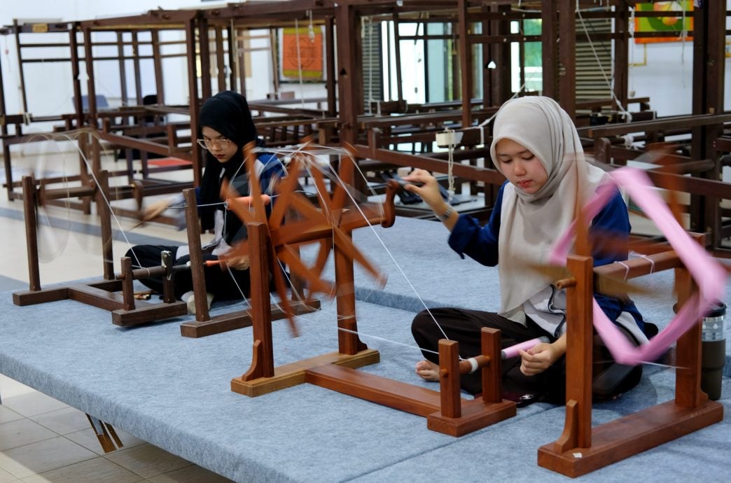 12月12 :半岛心旅行:彭苏丹后东姑阿兹莎手工艺术品中心