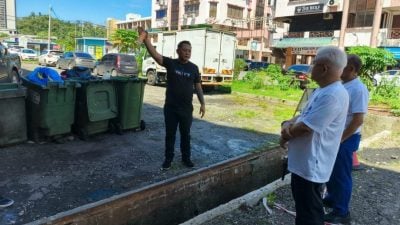 陈德明促哈芝芝兑现承诺　提高非穆拨款与承认统考