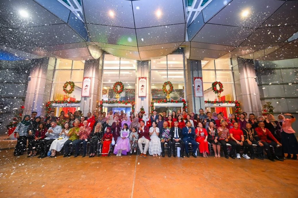 25国大使与代表 齐聚房地部共庆圣诞