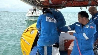 加强苏禄海科学监测 海龟岛水域装海浪测量仪