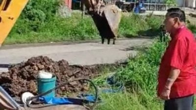 黄勇斌促政府拟策 解决斗湖频爆水管