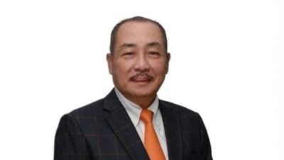 首长：完善监督问责机制 官企法定机构须呈季度报告