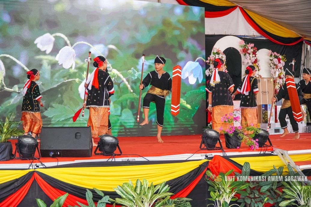 *发现砂拉越*林梦金山