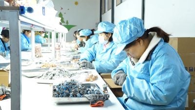 Empowering Chinese mothers through family-friendly jobs