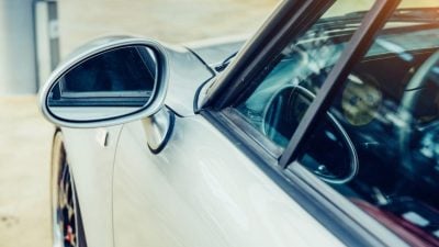 股市狂亏55万父坠楼亡 9岁男童遭勒死车内