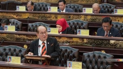 砂议会｜道格拉斯：张健仁勿自居会计师  砂不存在“隐藏债务”