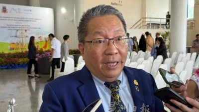 黄鸿圣：与各单位取缔娱乐场所  外界不懂市局有做工