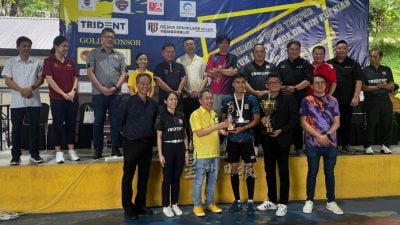 拓一中​球场南市租球馆 晋排总2招解场地不足