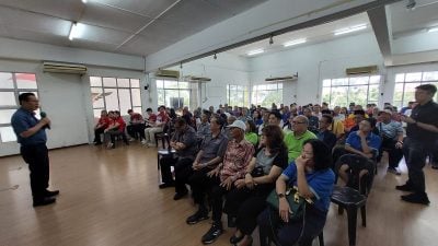 “非选区团体一样照顾” . 李景胜拨款43单位