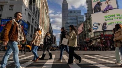 AI热潮抵销关税冲击 OECD上调美中等国经济展望