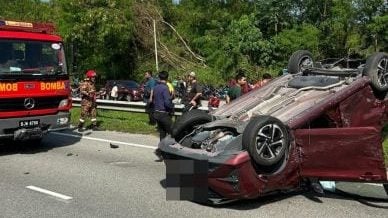 关丹甘孟路达士花园发生3车连环撞 1死1重伤