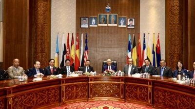 引领沙未来5年进步繁荣 哈芝芝：我是全民首长