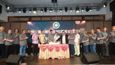 以影像记录时代变迁 沙摄影家协会坚守使命