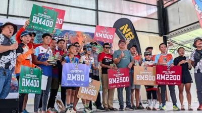 包括国际西马选手 九路挑战赛 700人竞逐