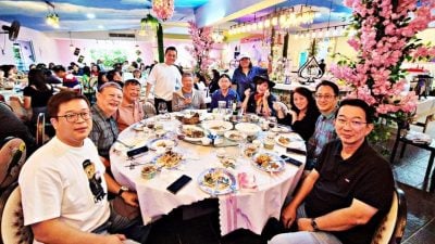 雷远生：科技无法取代 教师 教育核心力量