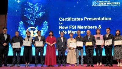 依温：工业动能强劲 沙贸易额连3年破千亿