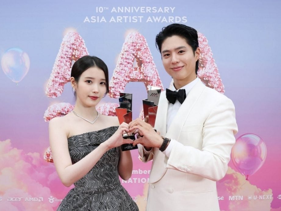 AAA横扫6大奖 IU自侃拿到不好意思