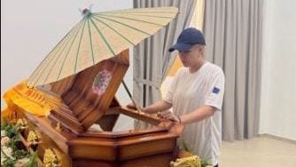 泰国东运会 | 出征前痛失爷爷 悲痛杜依蔚延期启程