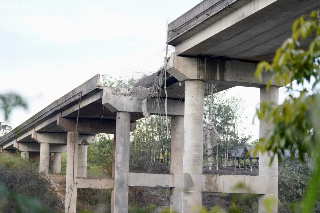 CAMBODIA THAILAND BORDER CONFLICT:Cambodia reports Thai F-16 jets dropped seven bombs on Pursat Province