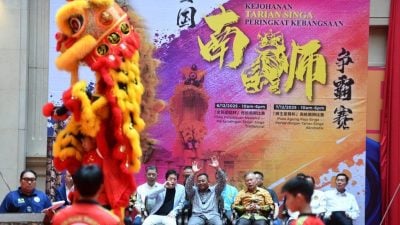 雪大臣：藉文化活动了解风俗   舞狮促进各族尊重包容