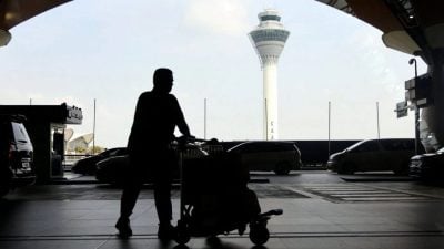 “请勿拿走，内有炸弹” 男子KLIA开诈弹玩笑被逮捕