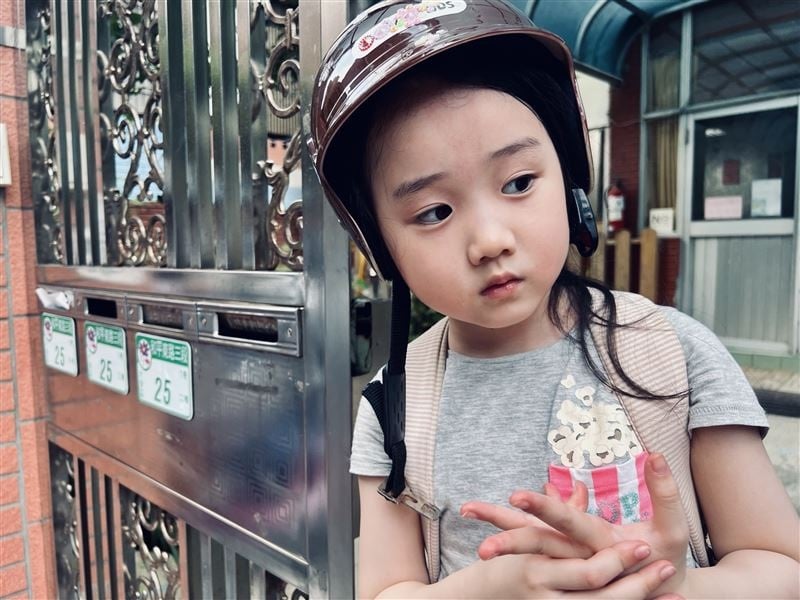 《左撇子女孩》闯美评论家选择奖 9岁叶子绮入围“最佳年轻演员”