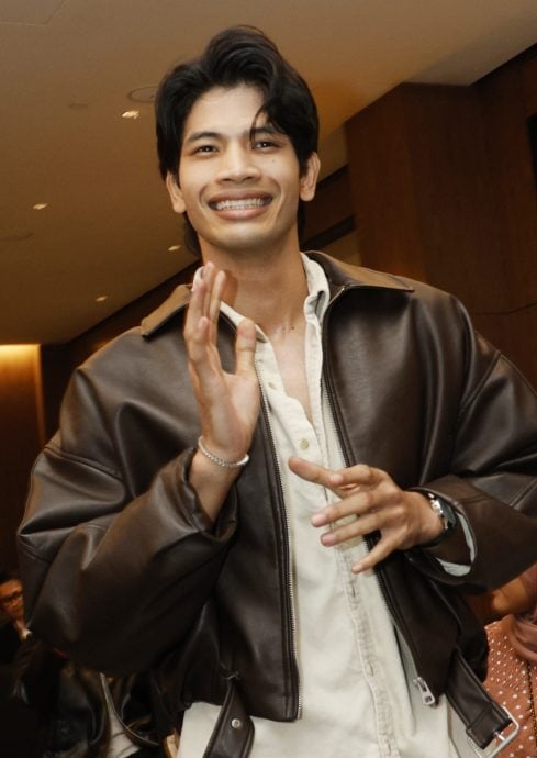 《Sentuhan Wira》主演亮相 拉昔西迪谢勋寁笑赞比本人帅气