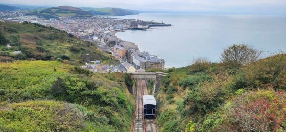 【英国】带着小折,骑游英国沿海小镇阿伯里斯特威斯