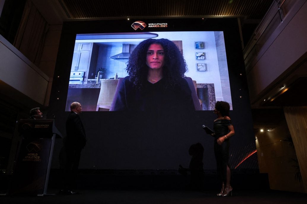 世界田径年度颁奖典礼|整个赛季保持全胜战绩 杜普兰蒂斯无愧男最佳