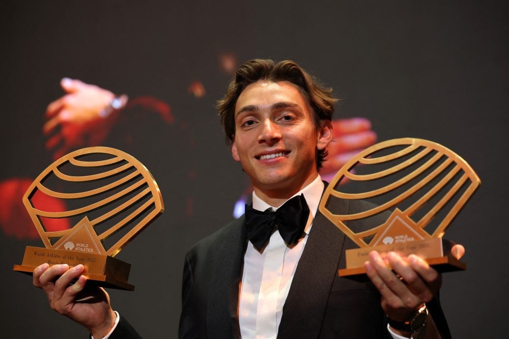 世界田径年度颁奖典礼|整个赛季保持全胜战绩 杜普兰蒂斯无愧男最佳