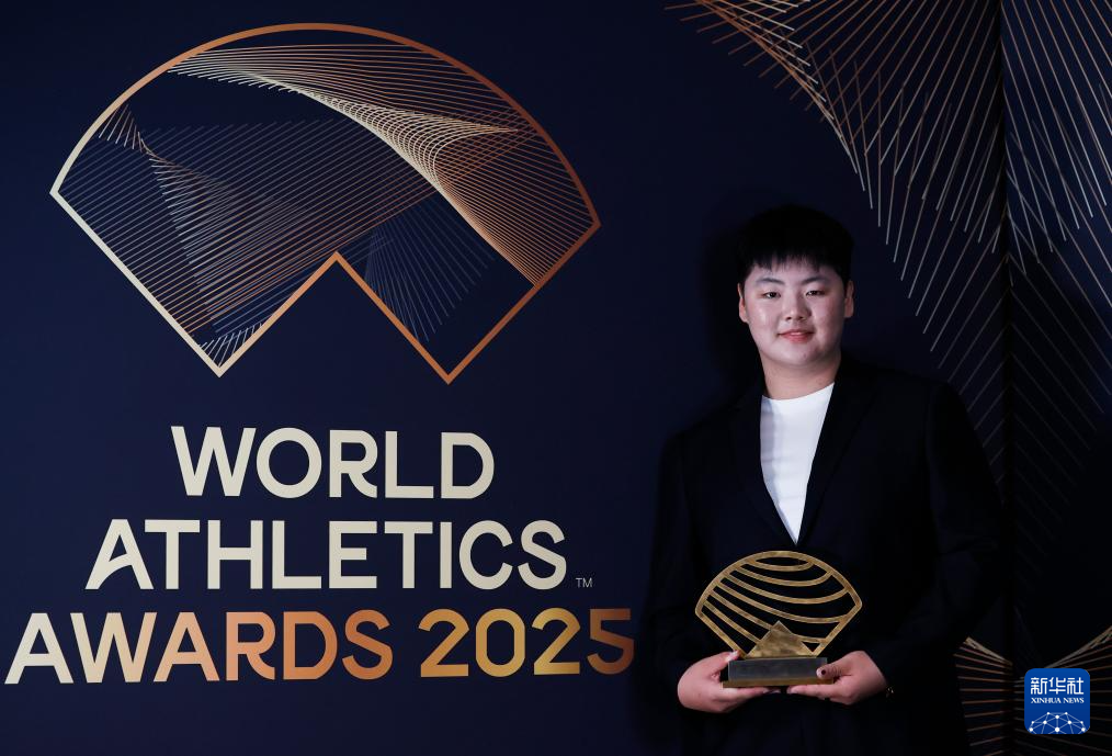 世界田径年度颁奖典礼|整个赛季保持全胜战绩 杜普兰蒂斯无愧男最佳