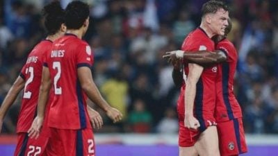 东南亚球会锦标赛| 补时6分钟连进2球  JDT惊险逼和柴桢