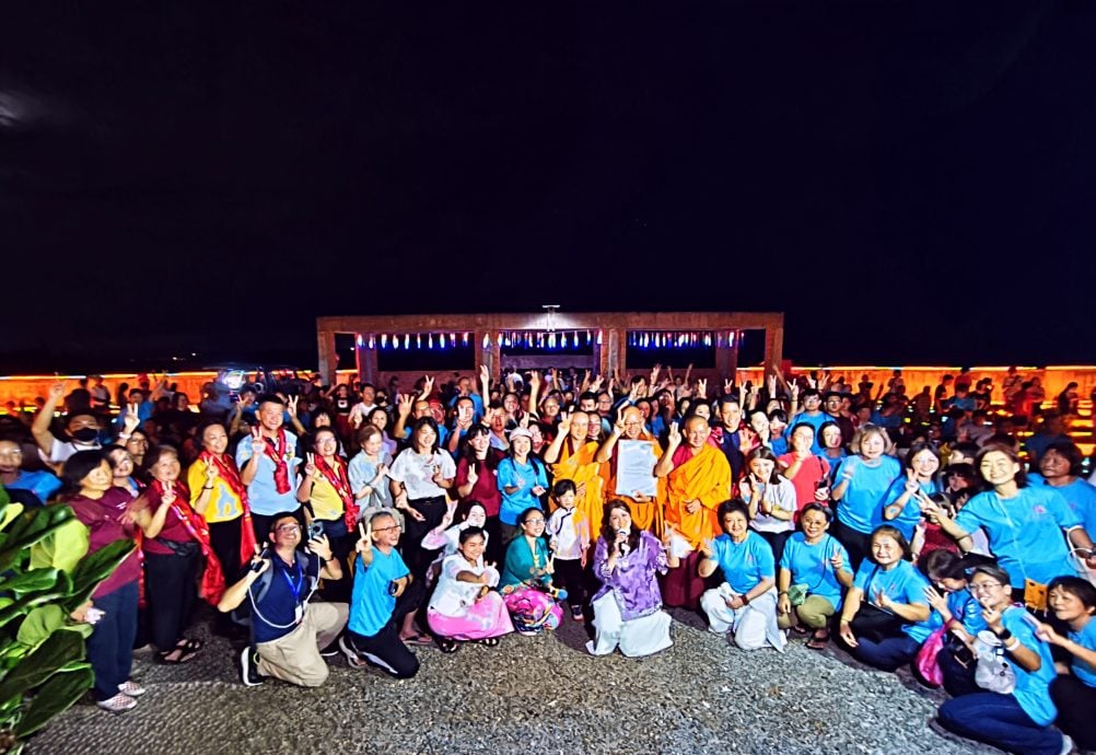 直凉珍宝觉心寺十万盏灯千手观音祈福法会 梁耀雯:激励人心意义