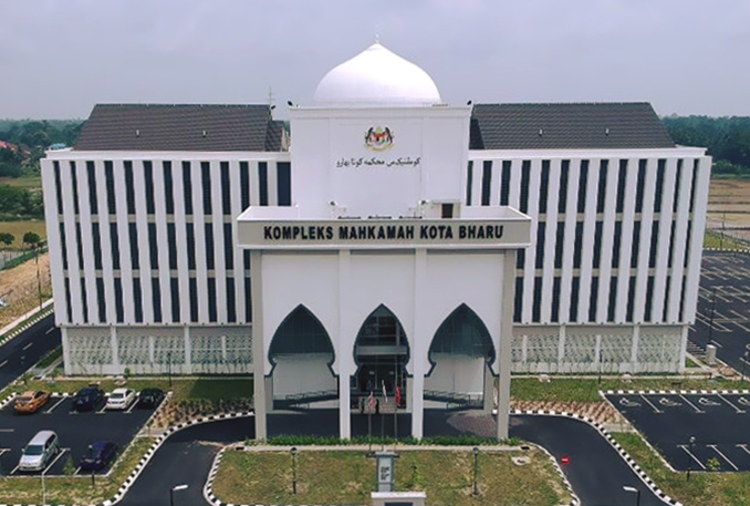 东(已签):一名青年今天在哥打峇鲁地庭面对强奸的指控,他被控于水灾期间在万捷县一所临时疏散中心猥亵一名16岁少女。