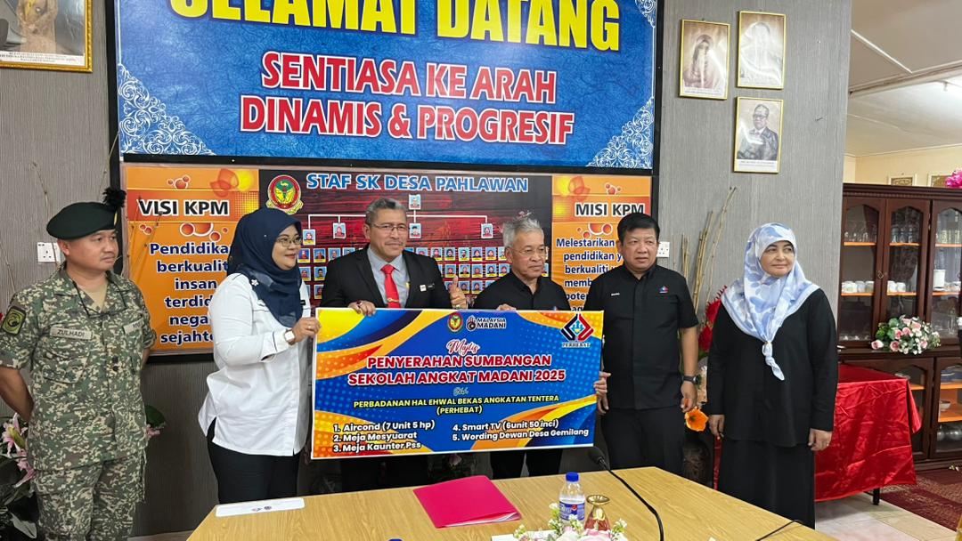 东(已签):退伍军人事务局派遣9名军人前往中国参加东海岸铁路项目的工业技能培训计划。