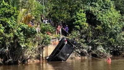 坠河案 夫妇双双遇难