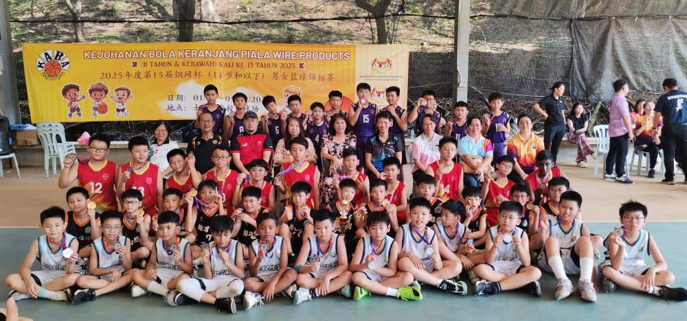 东（已签发）：第15届钢网杯篮球赛，培才男队与达士女队夺冠。