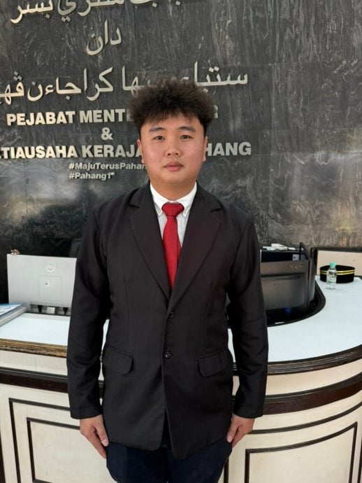 东(已签发):青运走进彭州议会了解政策运作